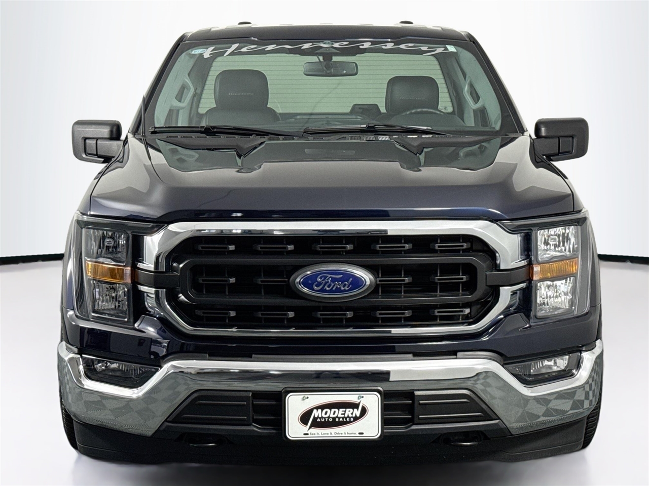 Ford F-150 XLT 4WD Reg Cab 8' Box 2023
