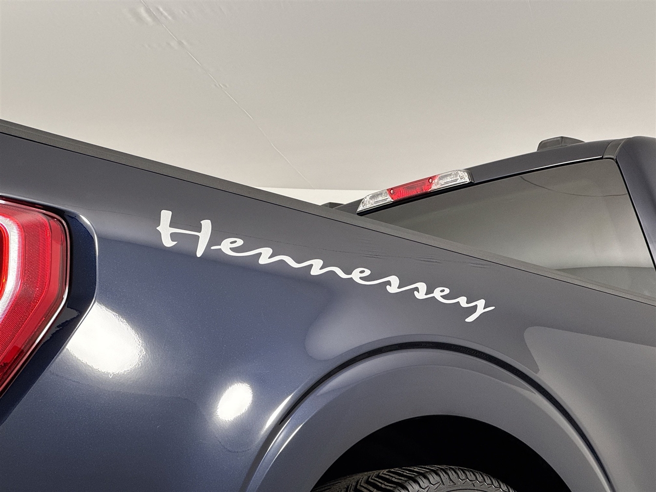 Ford F-150 XLT 4WD Reg Cab 8' Box 2023