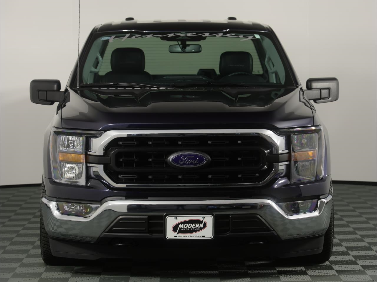Ford F-150 XLT 4WD Reg Cab 8' Box 2023