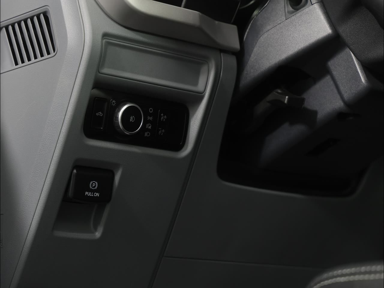 Ford F-150 XLT 4WD Reg Cab 8' Box 2023