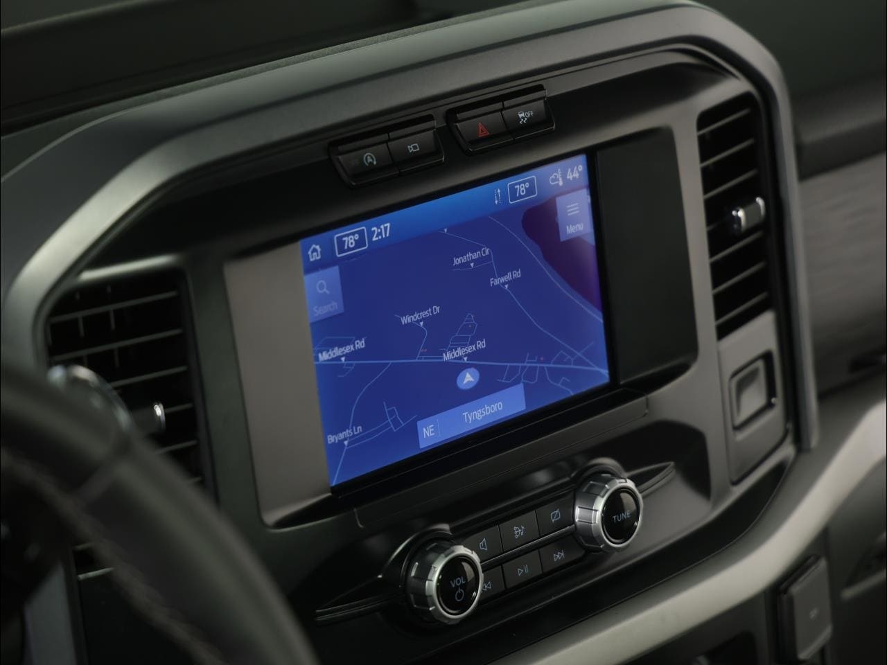 Ford F-150 XLT 4WD Reg Cab 8' Box 2023