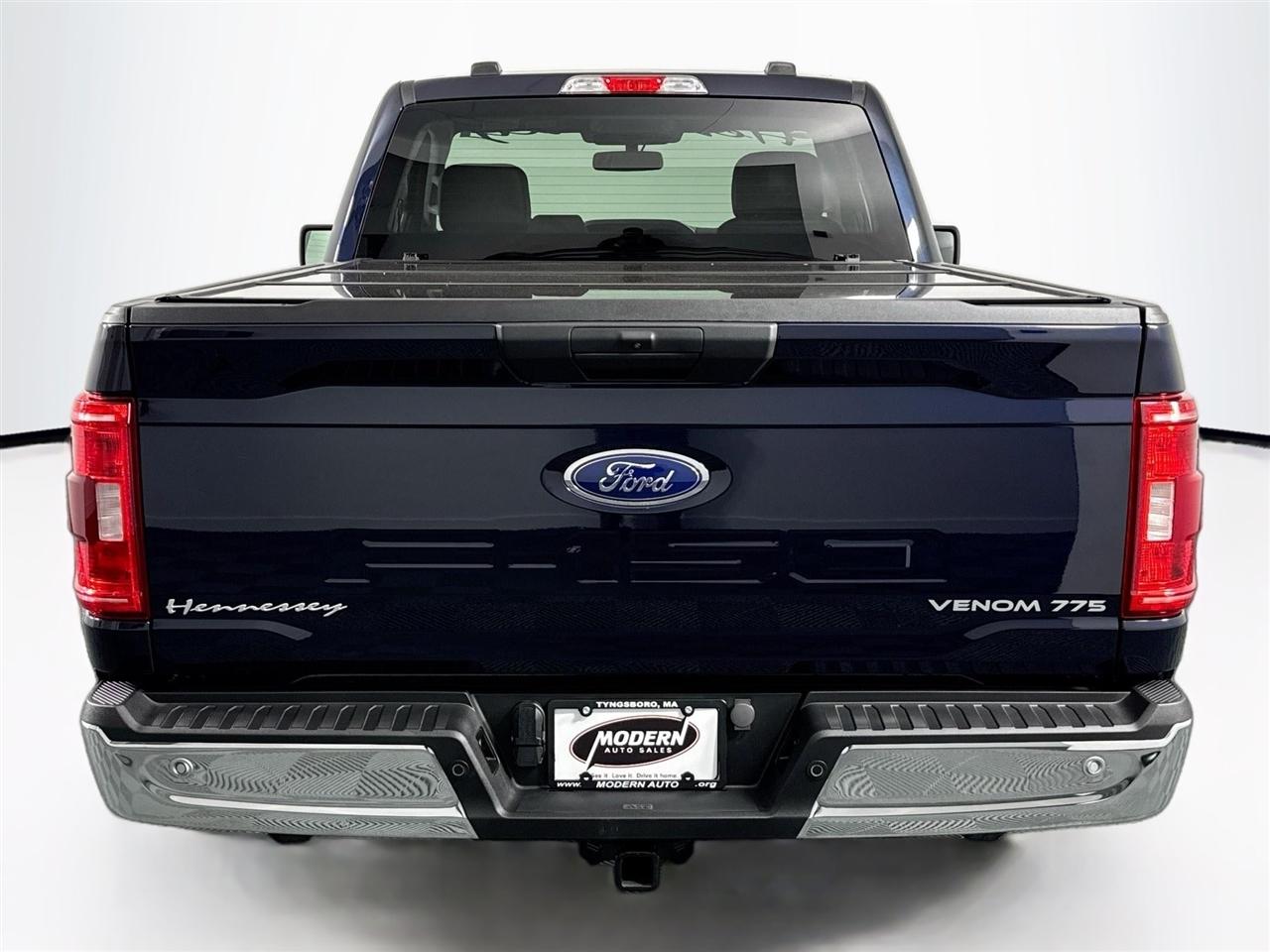 Ford F-150 XLT 4WD Reg Cab 8' Box 2023