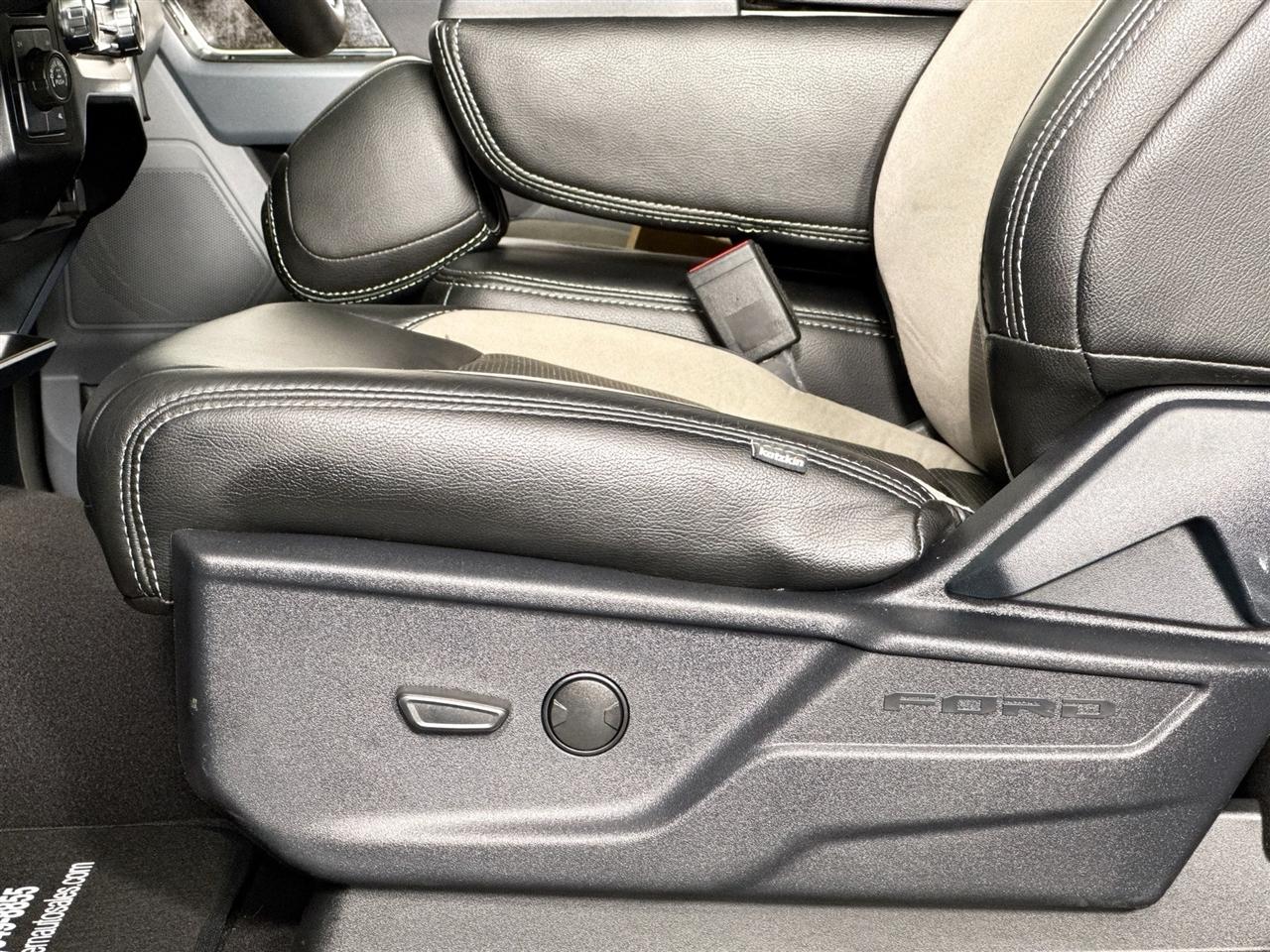 Ford F-150 XLT 4WD Reg Cab 8' Box 2023