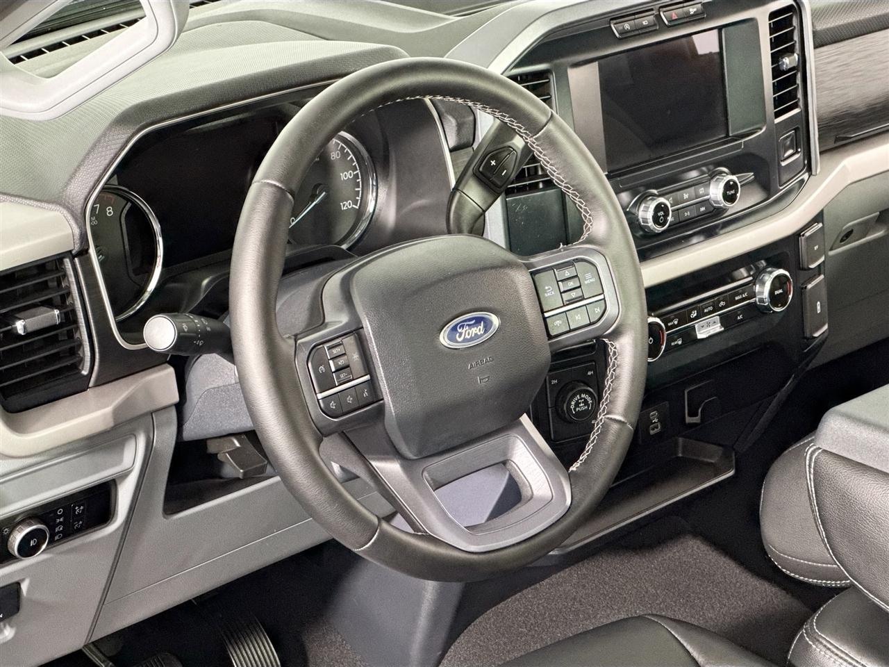 Ford F-150 XLT 4WD Reg Cab 8' Box 2023