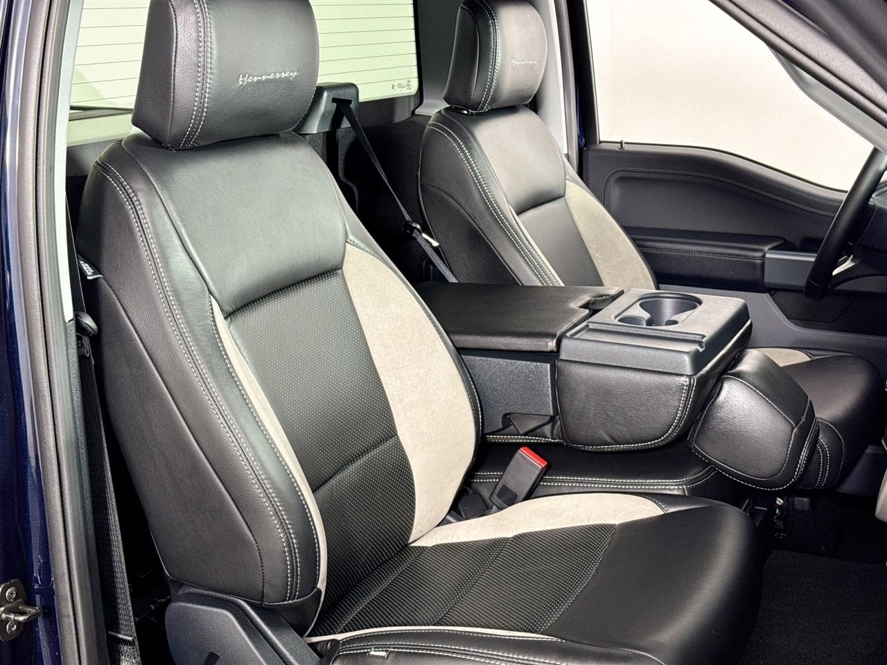 Ford F-150 XLT 4WD Reg Cab 8' Box 2023