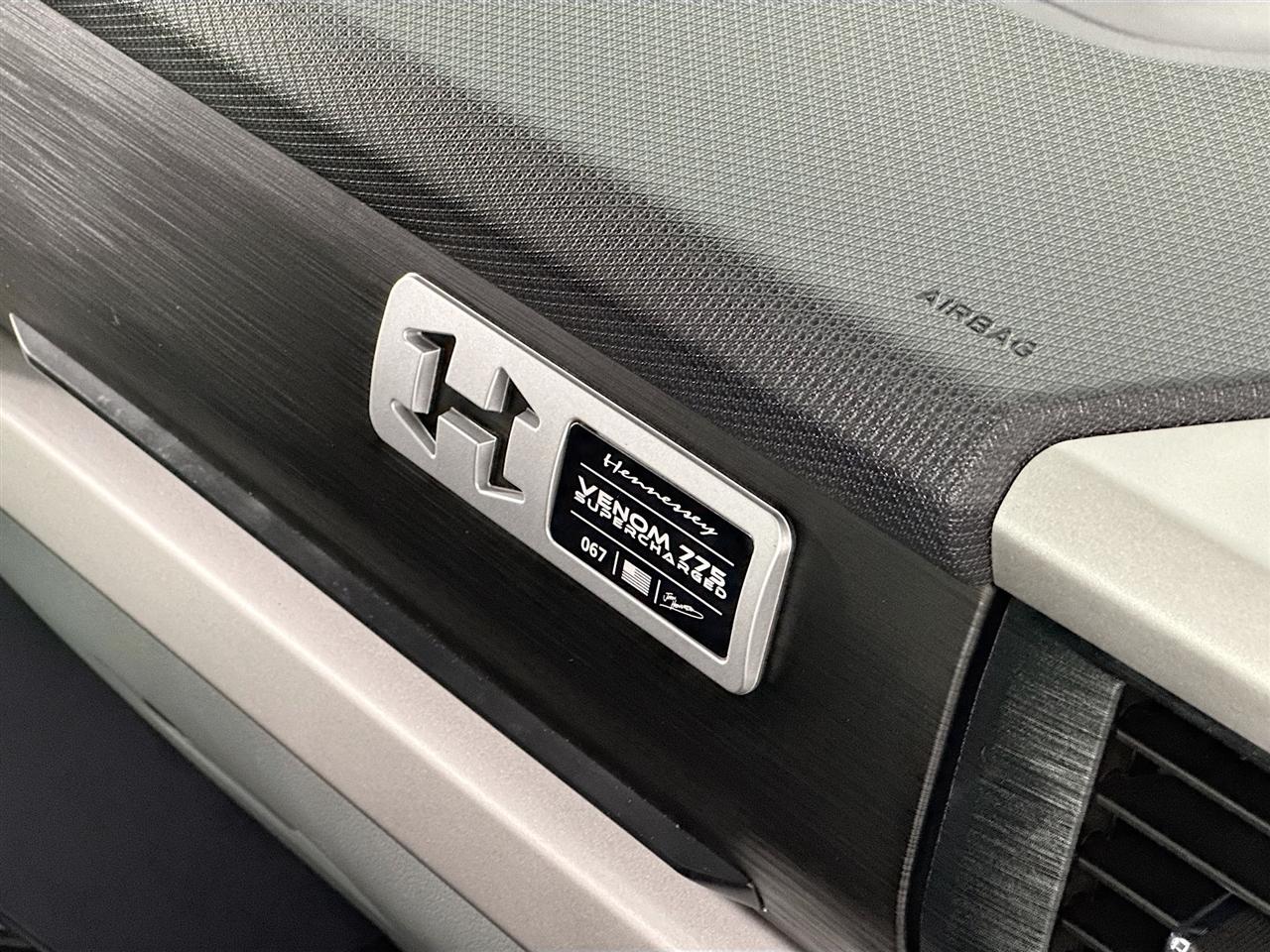 Ford F-150 XLT 4WD Reg Cab 8' Box 2023