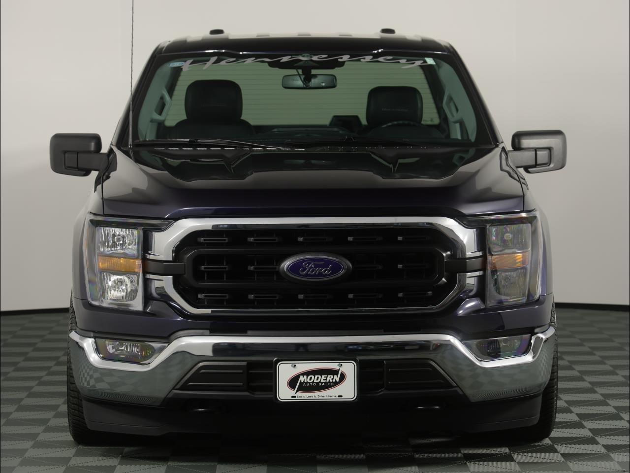 Ford F-150 XLT 4WD Reg Cab 8' Box 2023