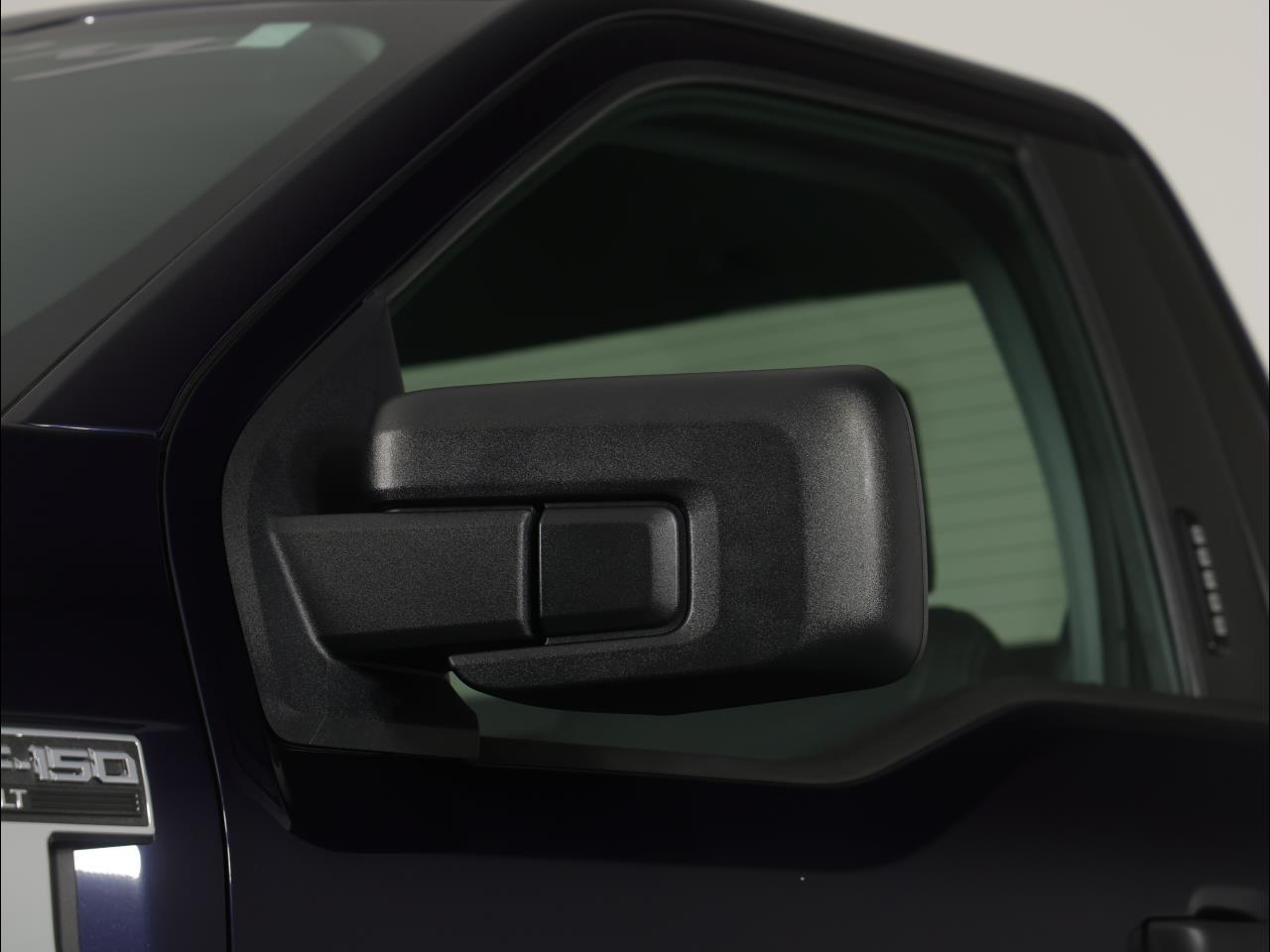 Ford F-150 XLT 4WD Reg Cab 8' Box 2023