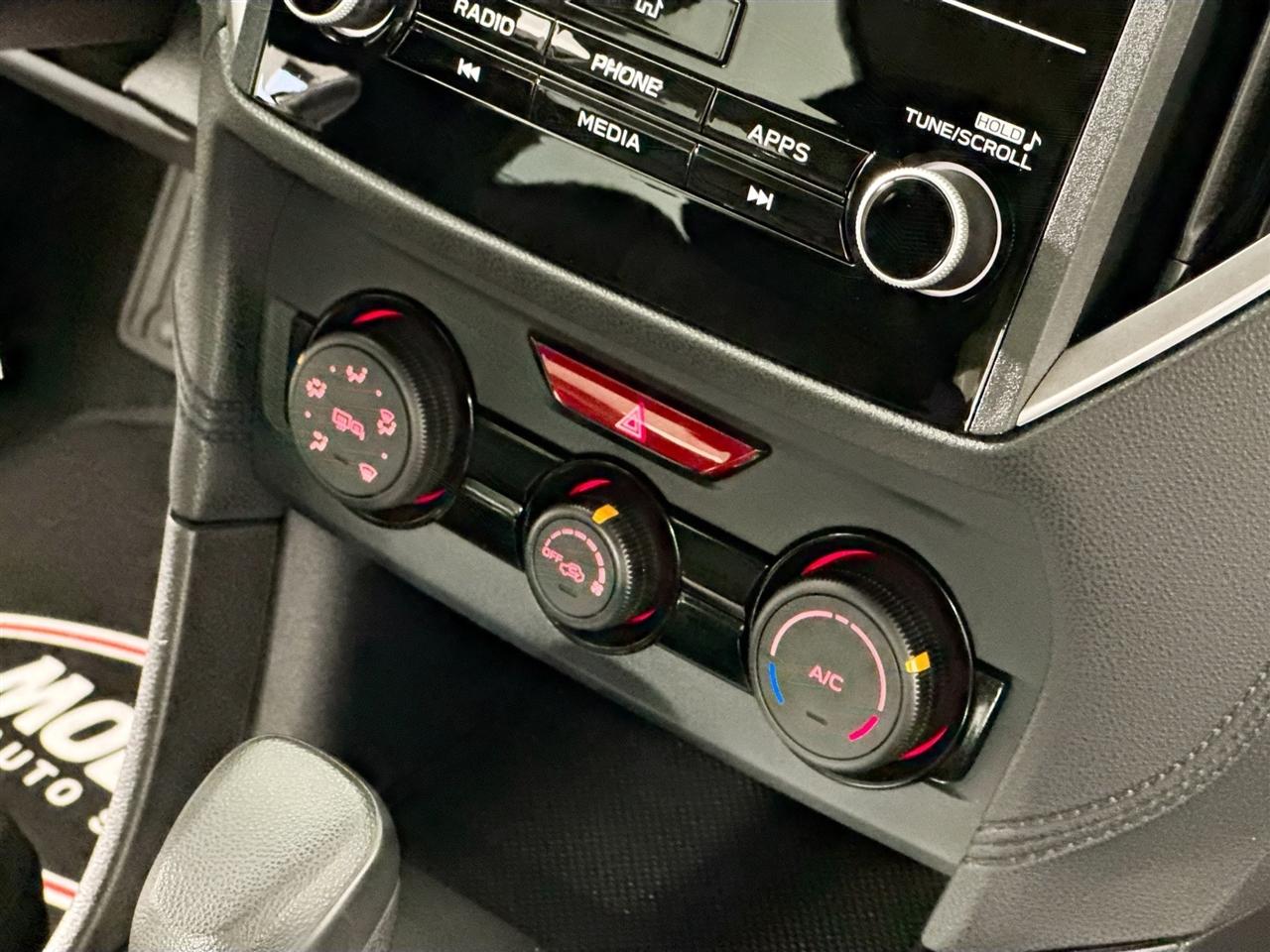 Subaru Impreza 2.0i Premium 4-door CVT 2017