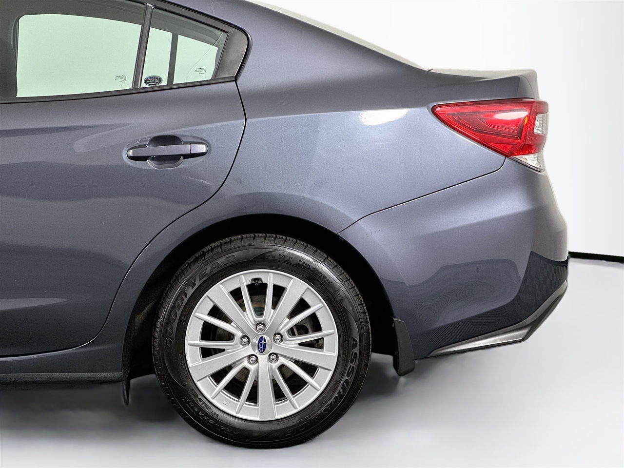 Subaru Impreza 2.0i Premium 4-door CVT 2017