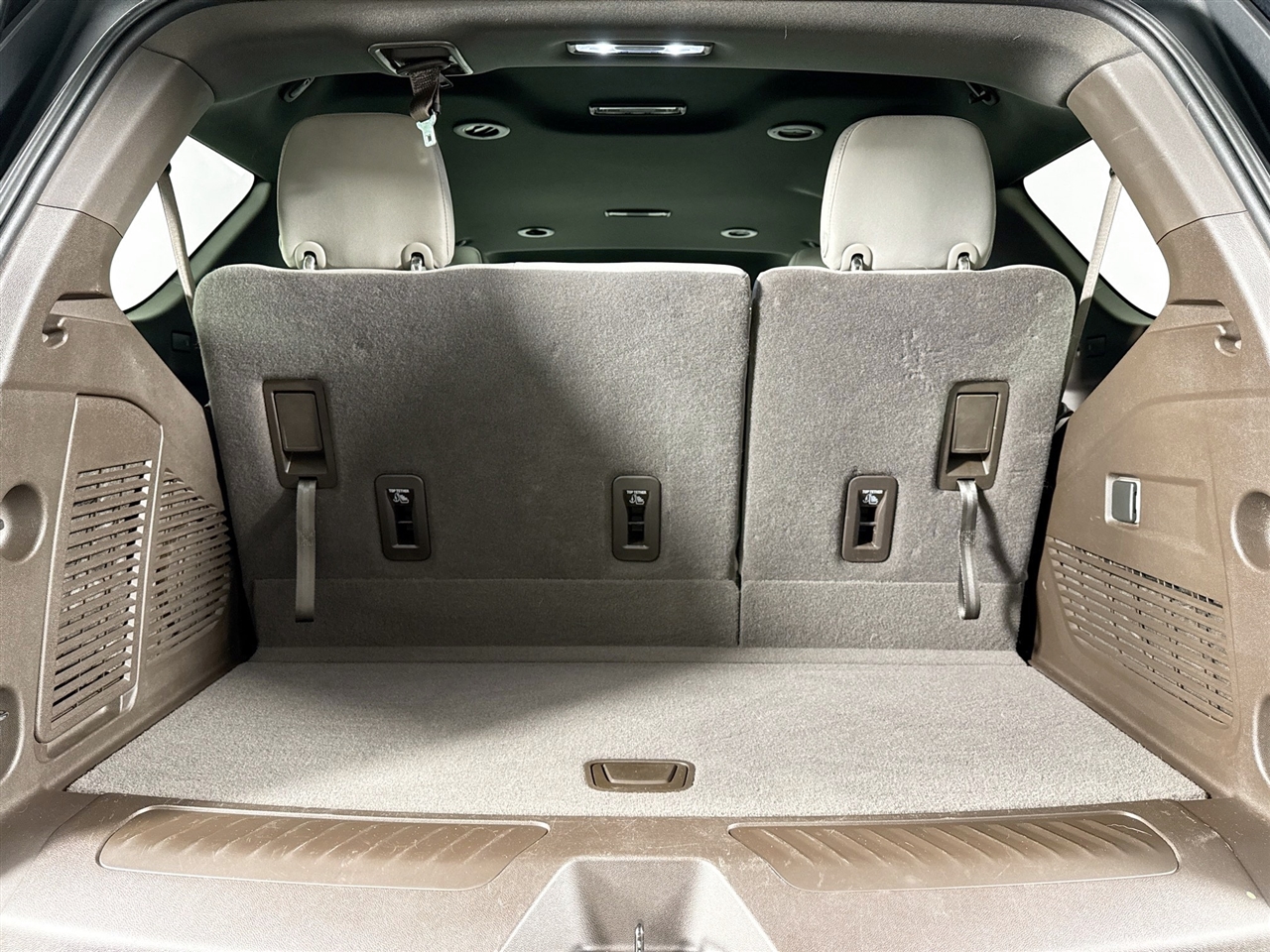 Chevrolet Tahoe 4WD 4dr LS 2023