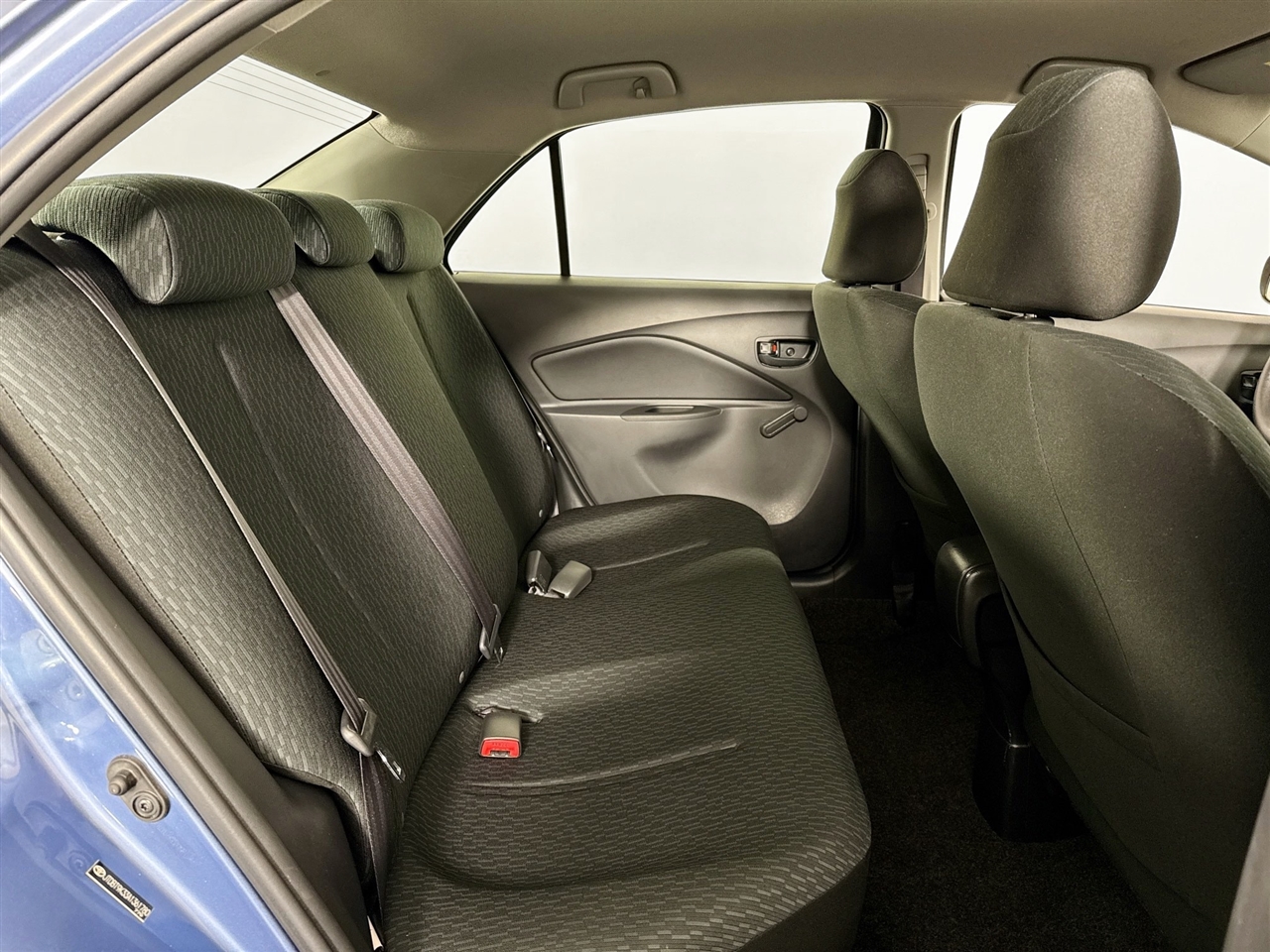 Toyota Yaris 4dr Sdn Man 2010