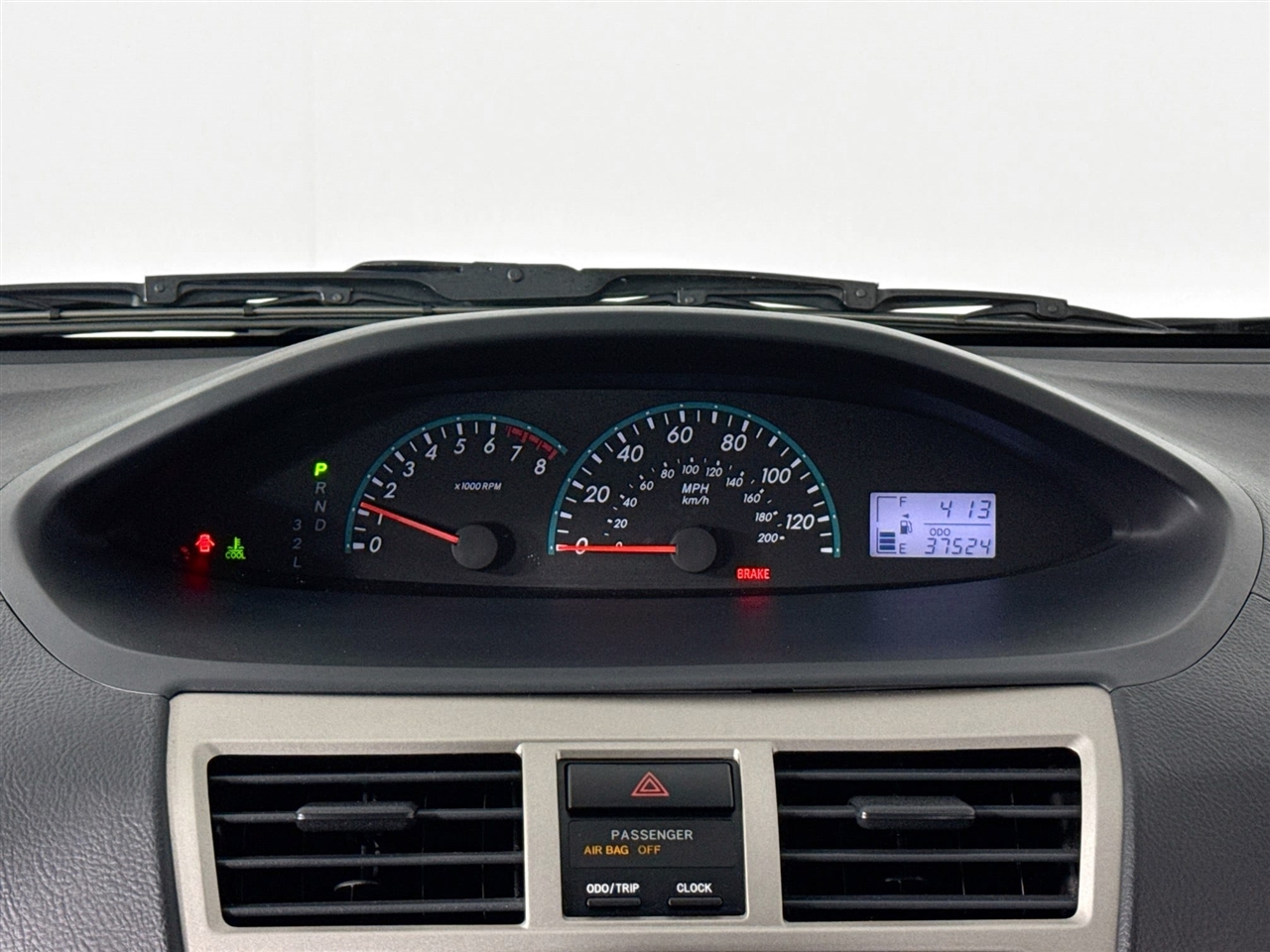 Toyota Yaris 4dr Sdn Man 2010