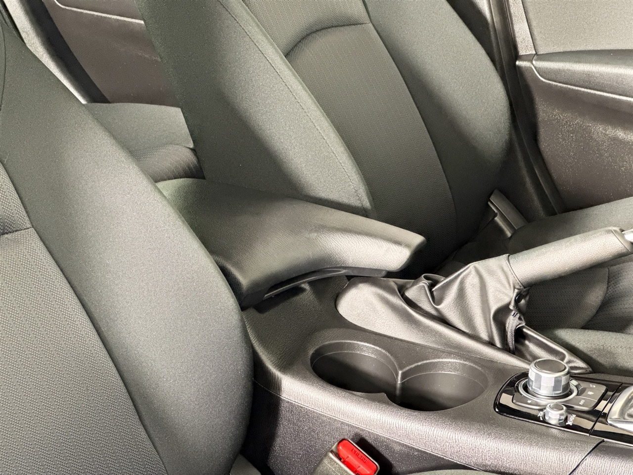 Mazda MAZDA3 4dr Sdn Auto i Sport 2015