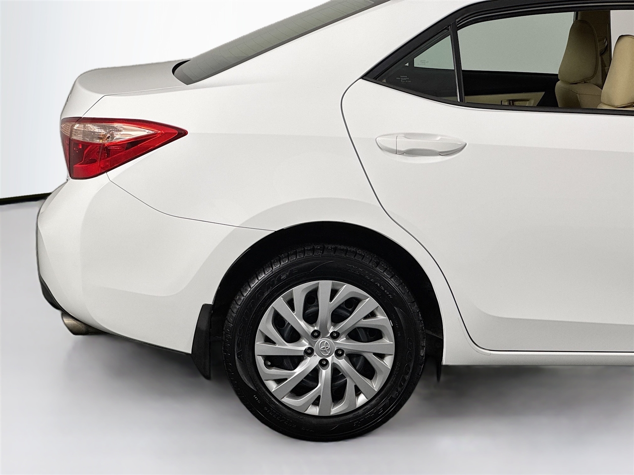 Toyota Corolla 50th Anniversary Special Edition CVT (Natl) 2017