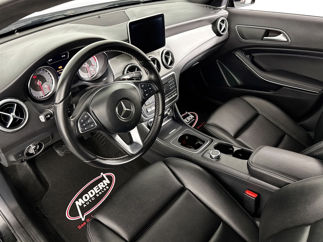 Mercedes-Benz GLA 4MATIC 4dr GLA 250 2016