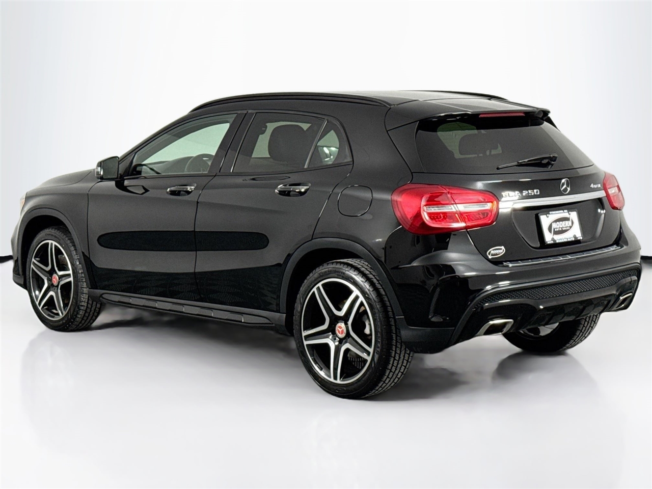 Mercedes-Benz GLA 4MATIC 4dr GLA 250 2016