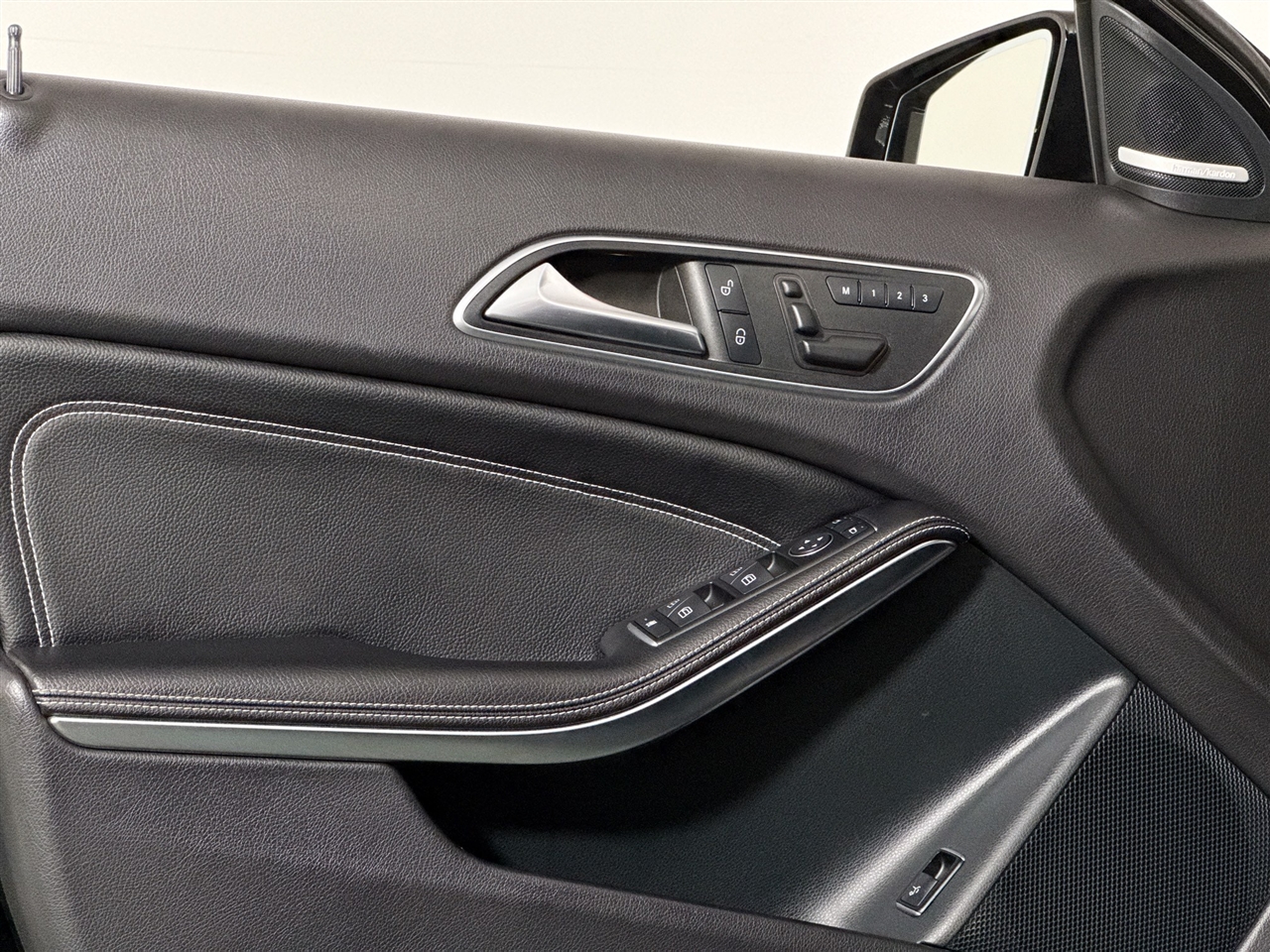 Mercedes-Benz GLA 4MATIC 4dr GLA 250 2016