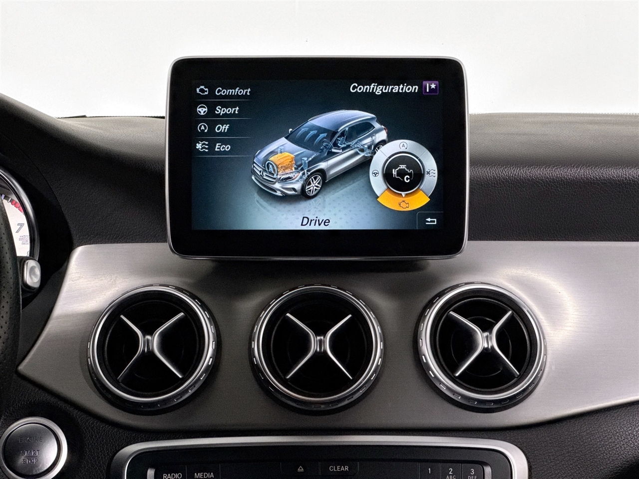 Mercedes-Benz GLA 4MATIC 4dr GLA 250 2016