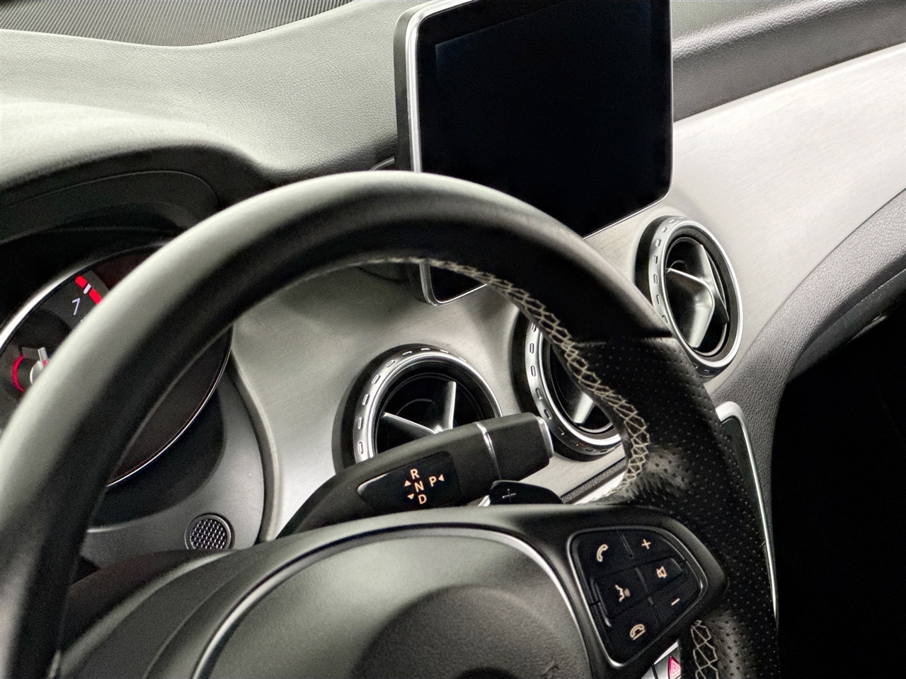 Mercedes-Benz GLA 4MATIC 4dr GLA 250 2016