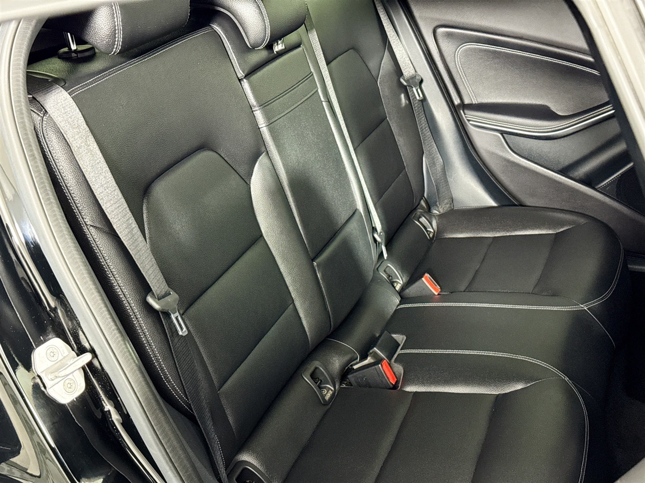 Mercedes-Benz GLA 4MATIC 4dr GLA 250 2016