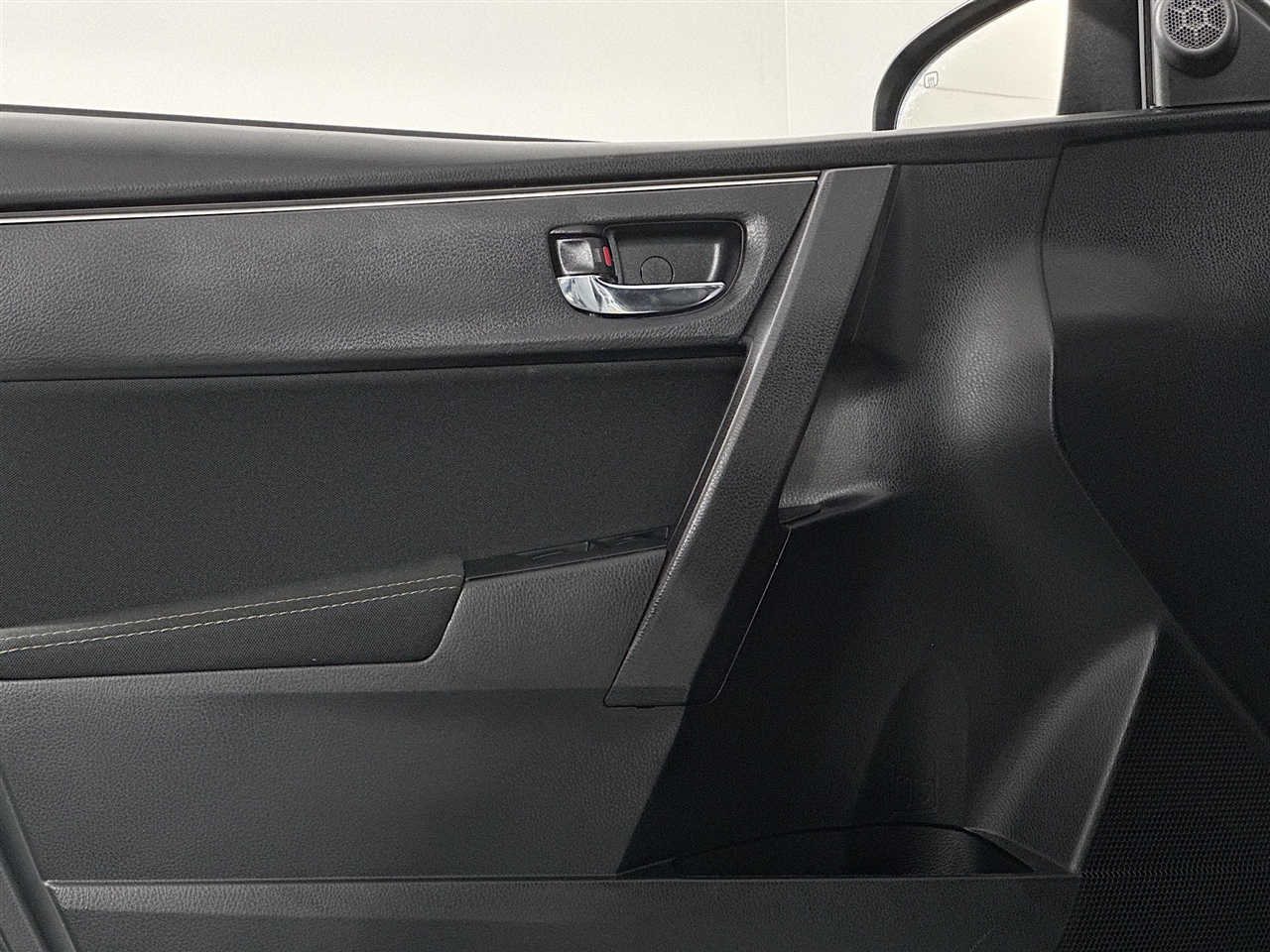 Toyota Corolla XLE CVT (Natl) 2019