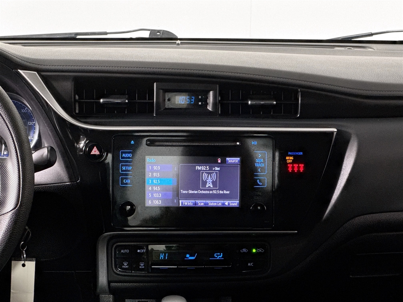 Toyota Corolla XLE CVT (Natl) 2019