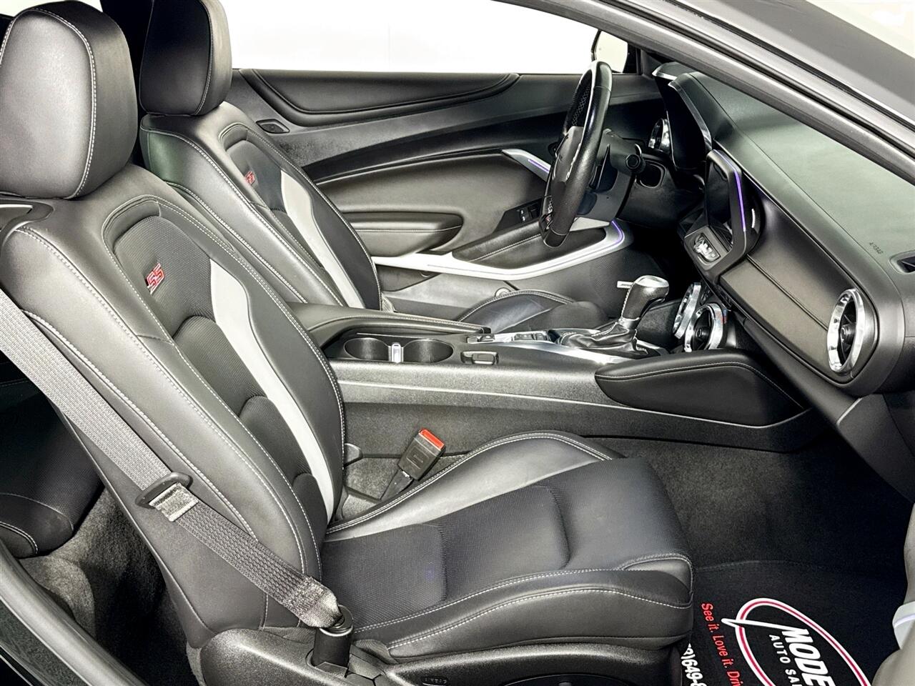 Chevrolet Camaro 2dr Cpe 2SS 2020