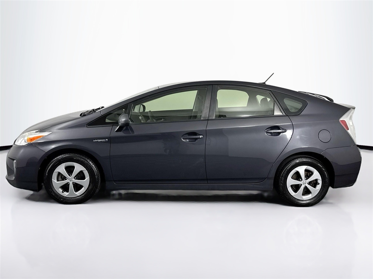 Toyota Prius 5dr HB Persona Series Special Edition (Natl) 2015