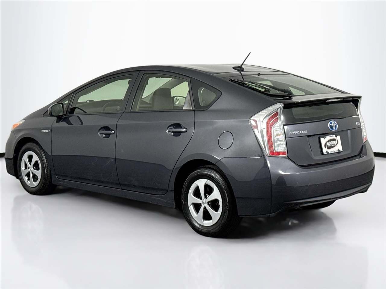 Toyota Prius 5dr HB Persona Series Special Edition (Natl) 2015