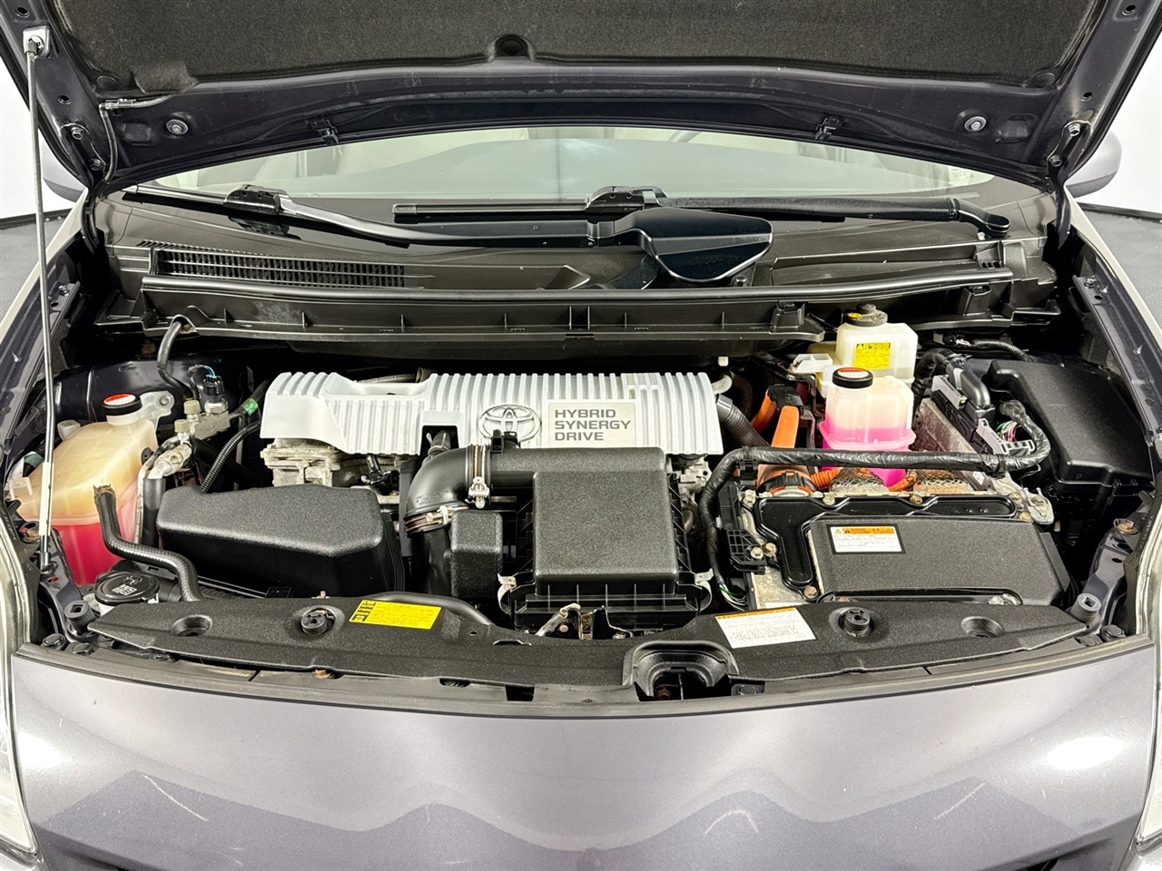 Toyota Prius 5dr HB Persona Series Special Edition (Natl) 2015