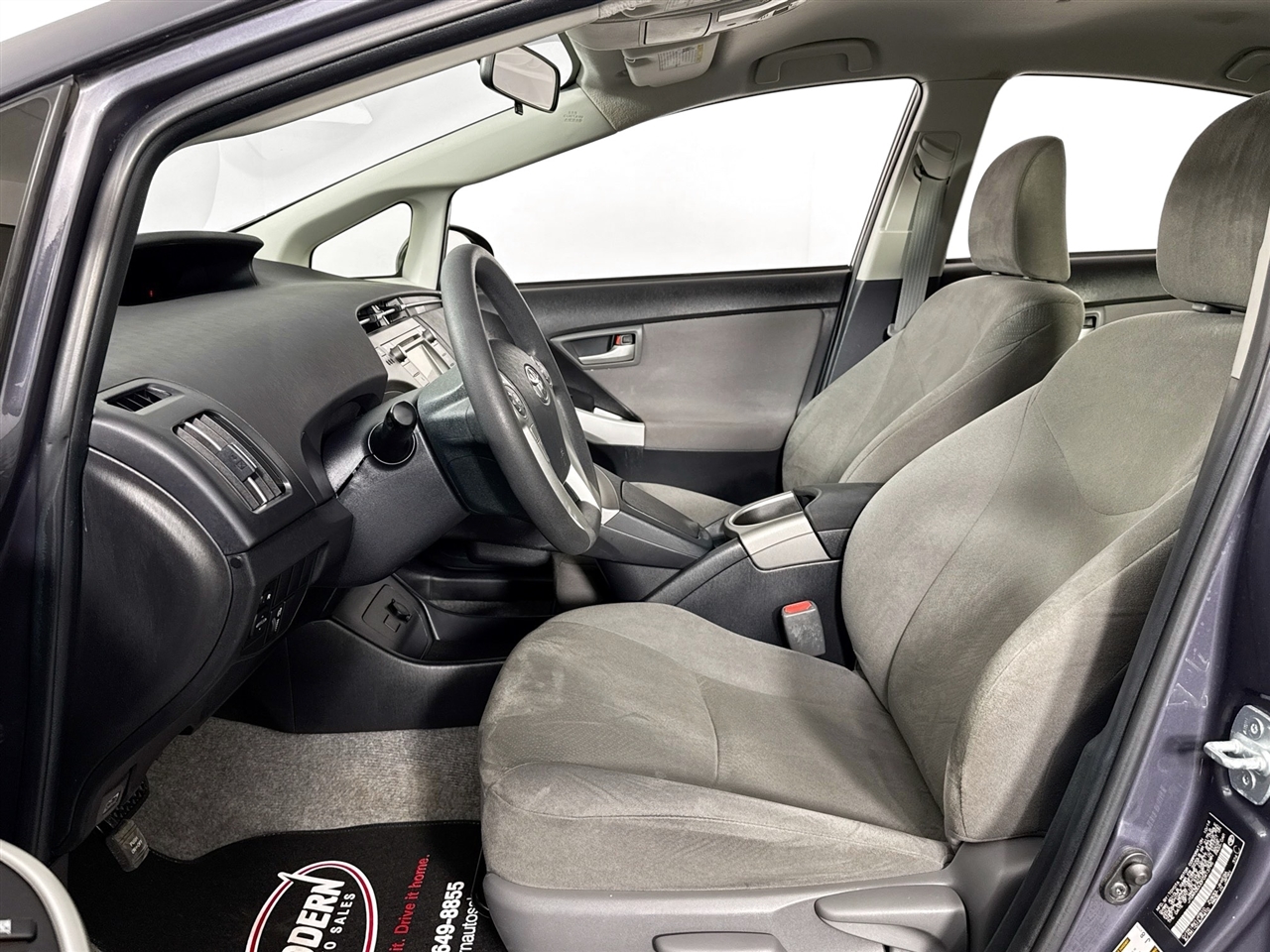 Toyota Prius 5dr HB Persona Series Special Edition (Natl) 2015