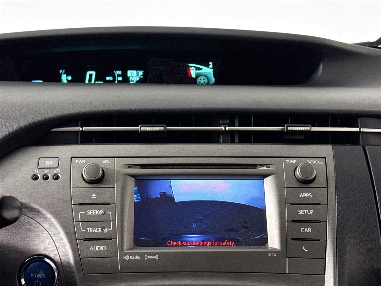 Toyota Prius 5dr HB Persona Series Special Edition (Natl) 2015