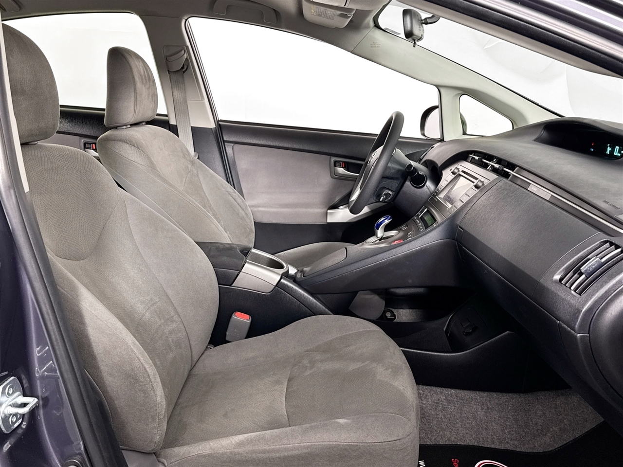 Toyota Prius 5dr HB Persona Series Special Edition (Natl) 2015