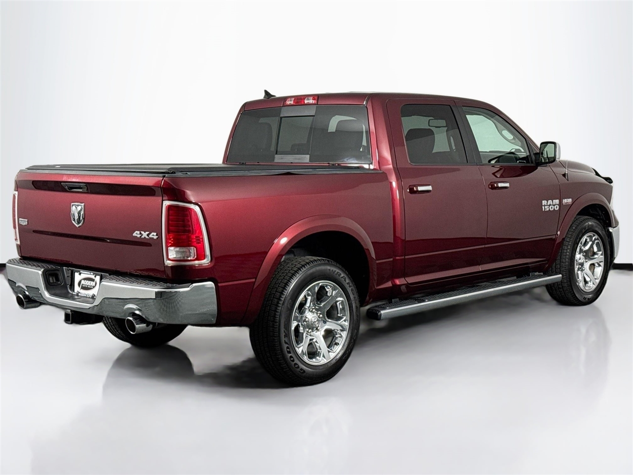 RAM 1500 Laramie 4x4 Crew Cab 5'7" Box 2017