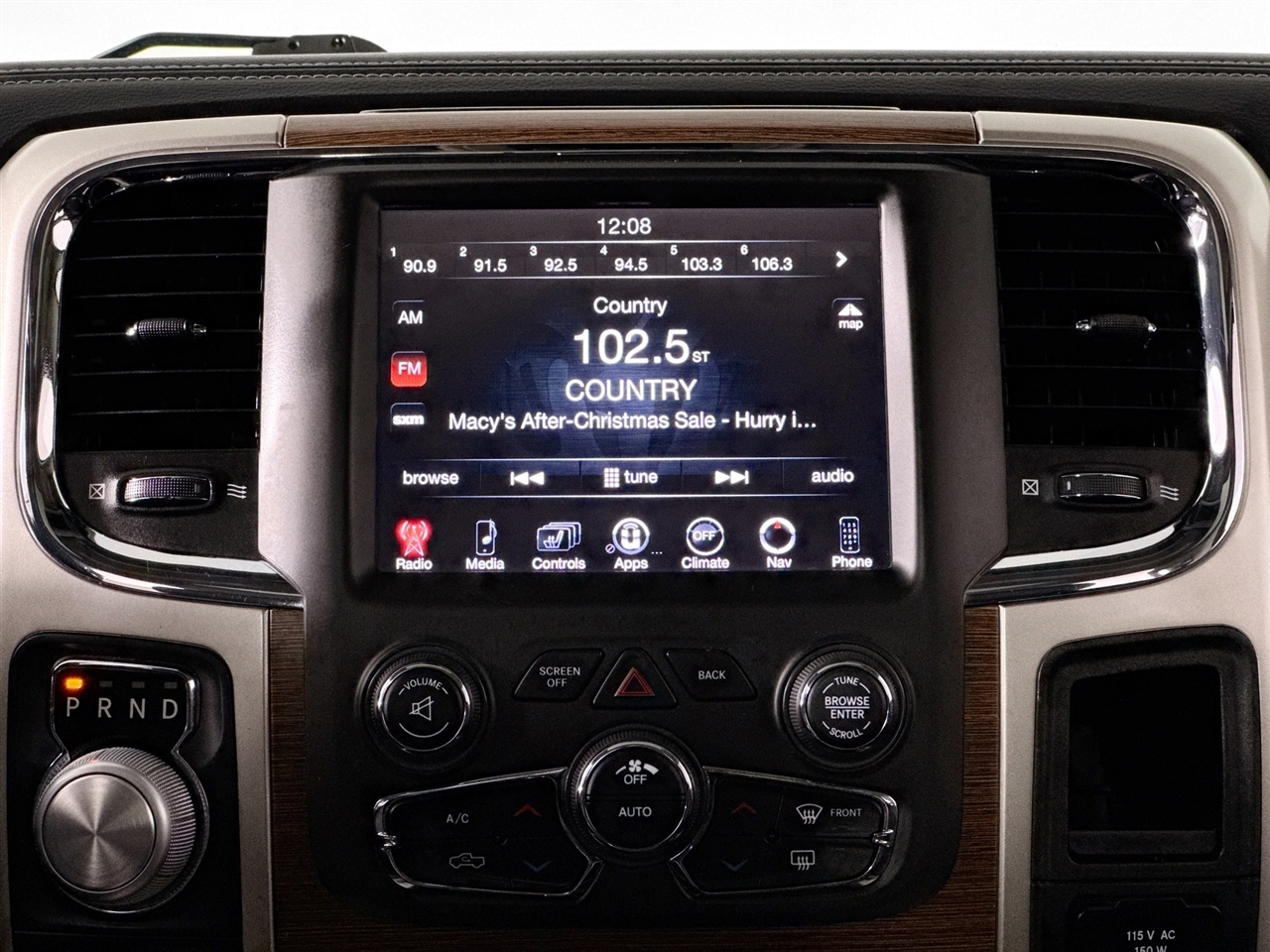 RAM 1500 Laramie 4x4 Crew Cab 5'7" Box 2017