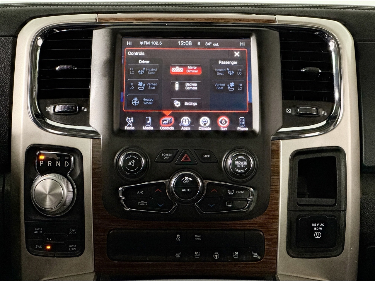 RAM 1500 Laramie 4x4 Crew Cab 5'7" Box 2017