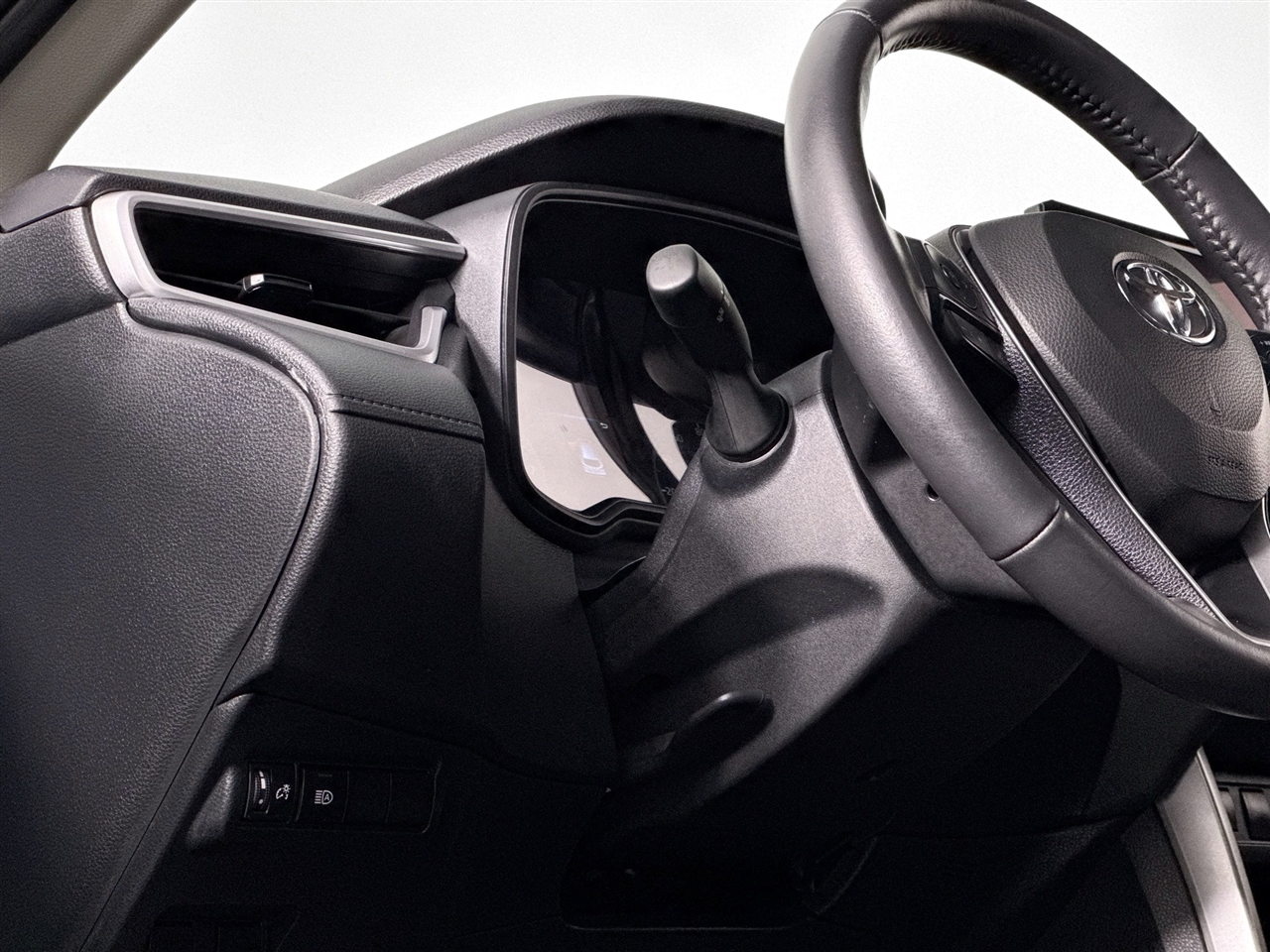 Toyota Corolla Cross LE 4WD (Natl) 2024