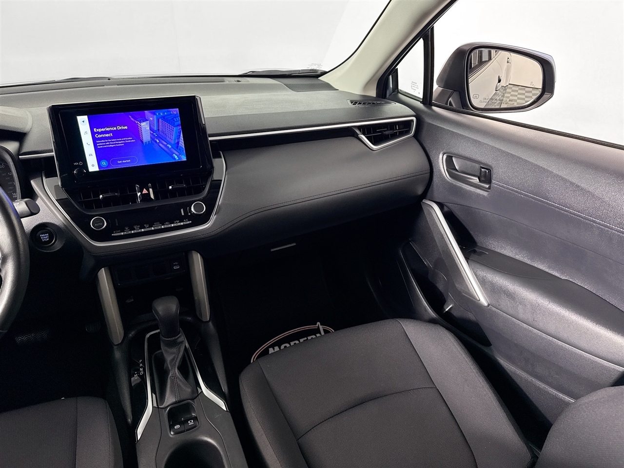 Toyota Corolla Cross LE 4WD (Natl) 2024