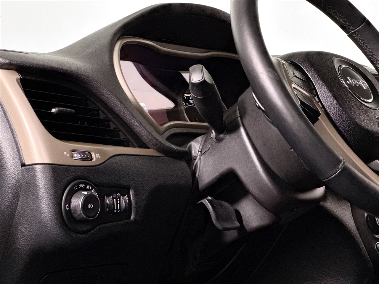 Jeep Cherokee 4WD 4dr Limited 2016