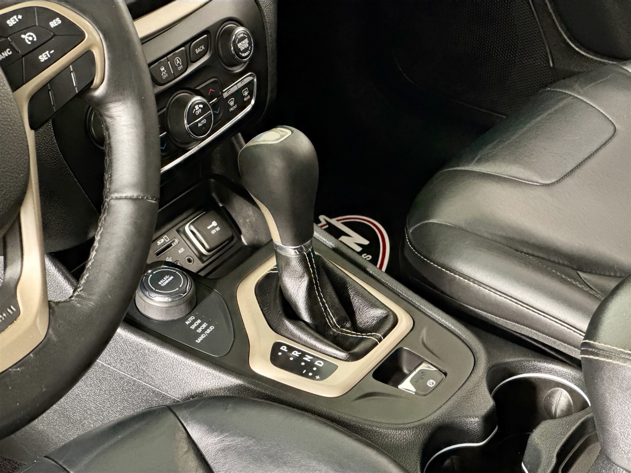 Jeep Cherokee 4WD 4dr Limited 2016