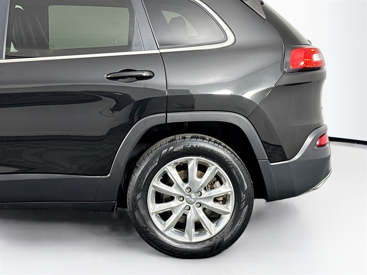 Jeep Cherokee 4WD 4dr Limited 2016