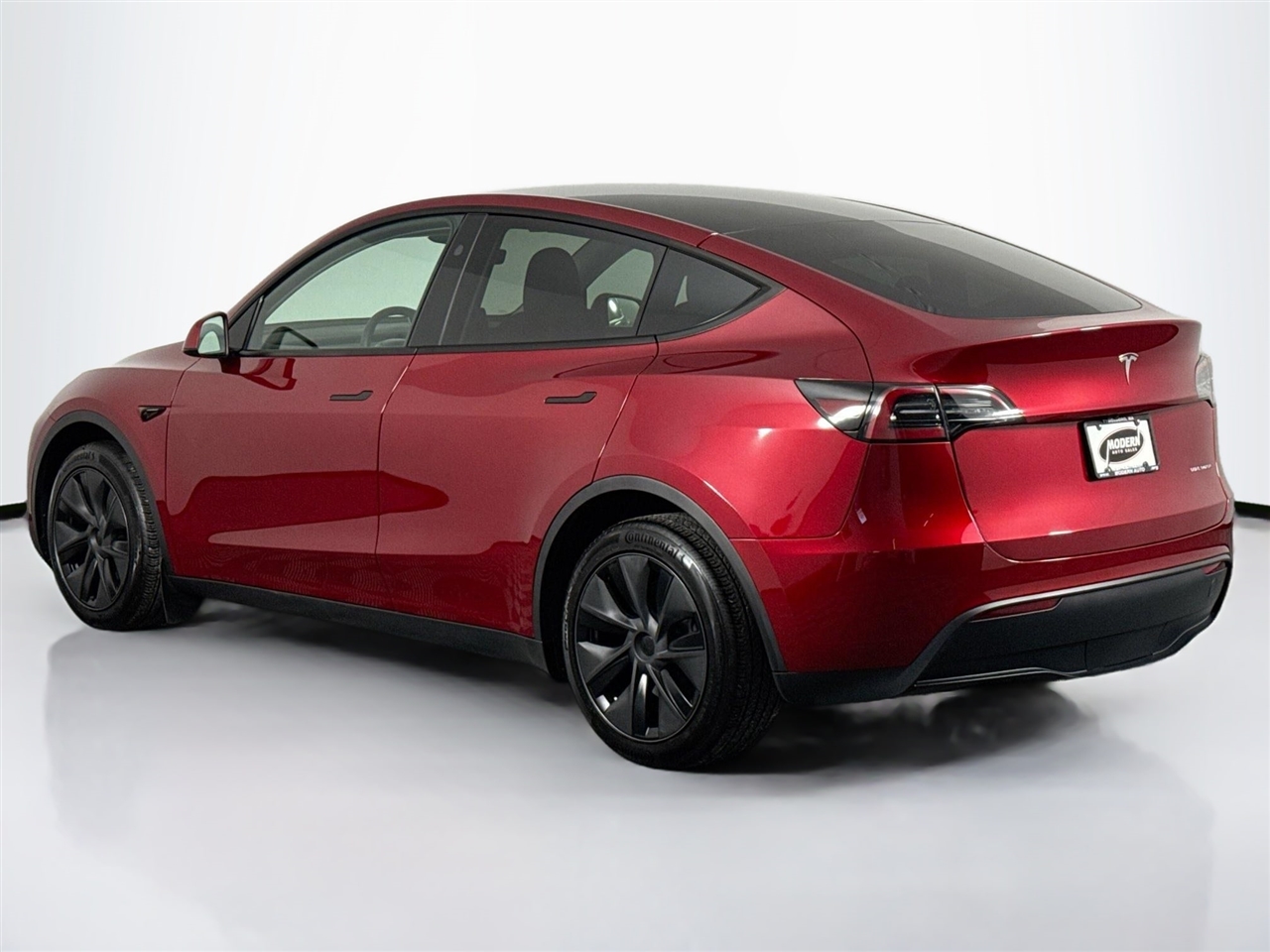 Tesla Model Y Long Range AWD *Ltd Avail* 2025
