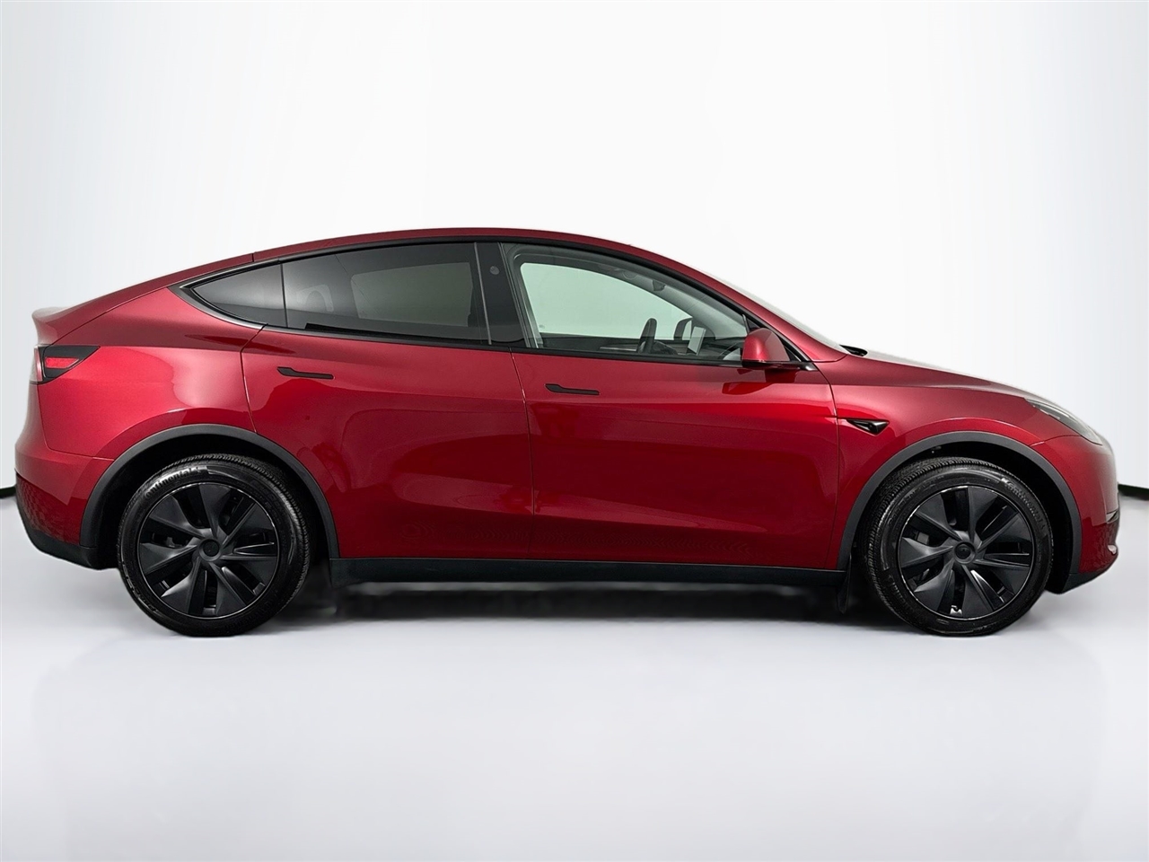 Tesla Model Y Long Range AWD *Ltd Avail* 2025