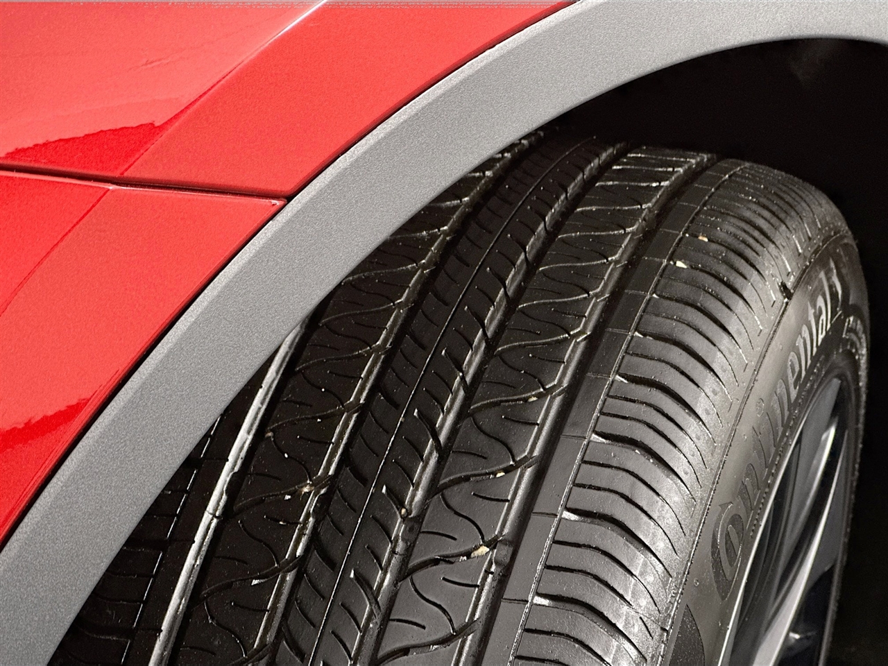 Tesla Model Y Long Range AWD *Ltd Avail* 2025