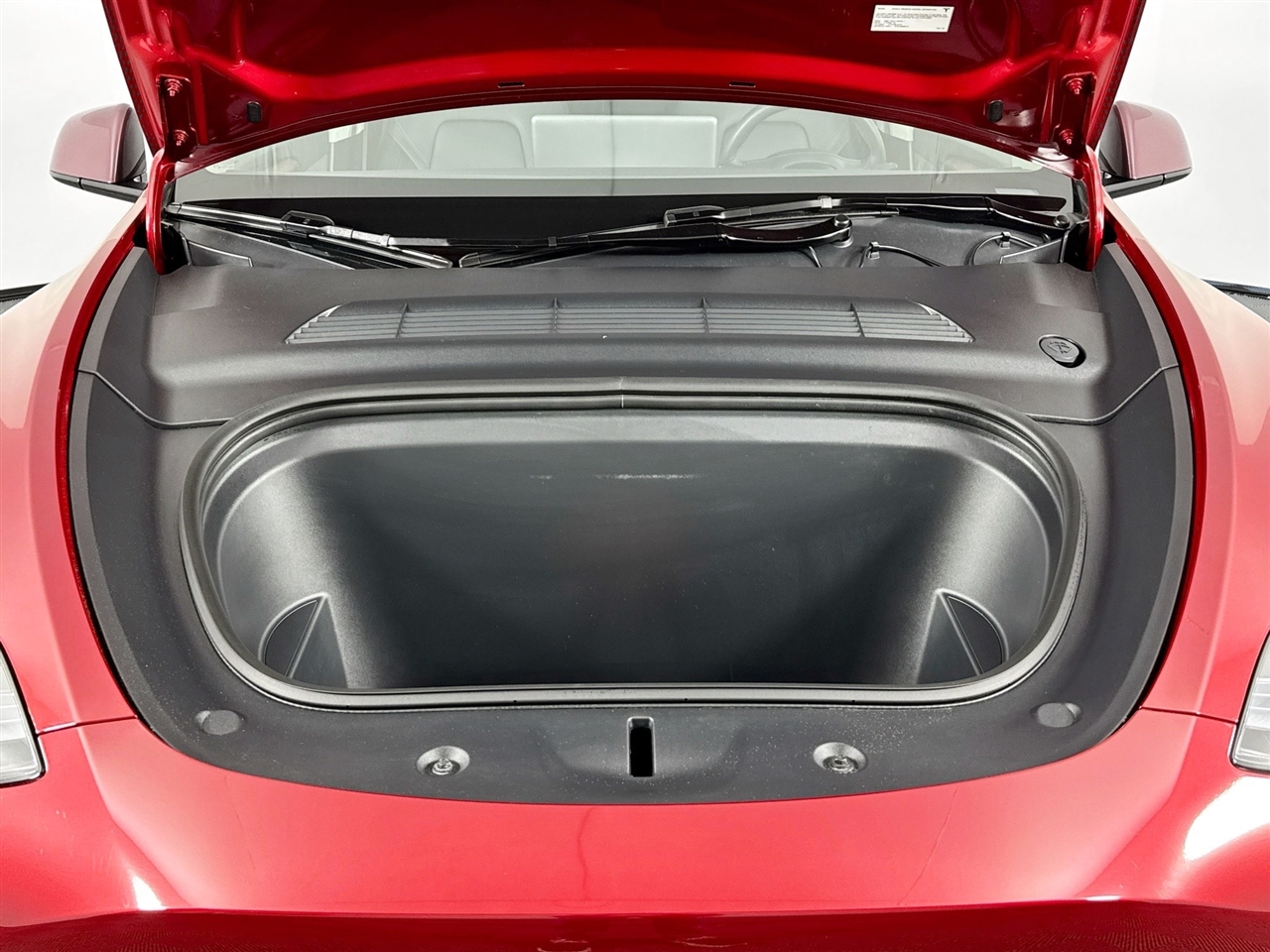 Tesla Model Y Long Range AWD *Ltd Avail* 2025