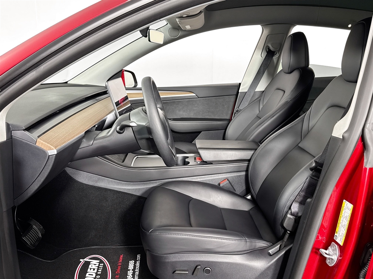 Tesla Model Y Long Range AWD *Ltd Avail* 2025