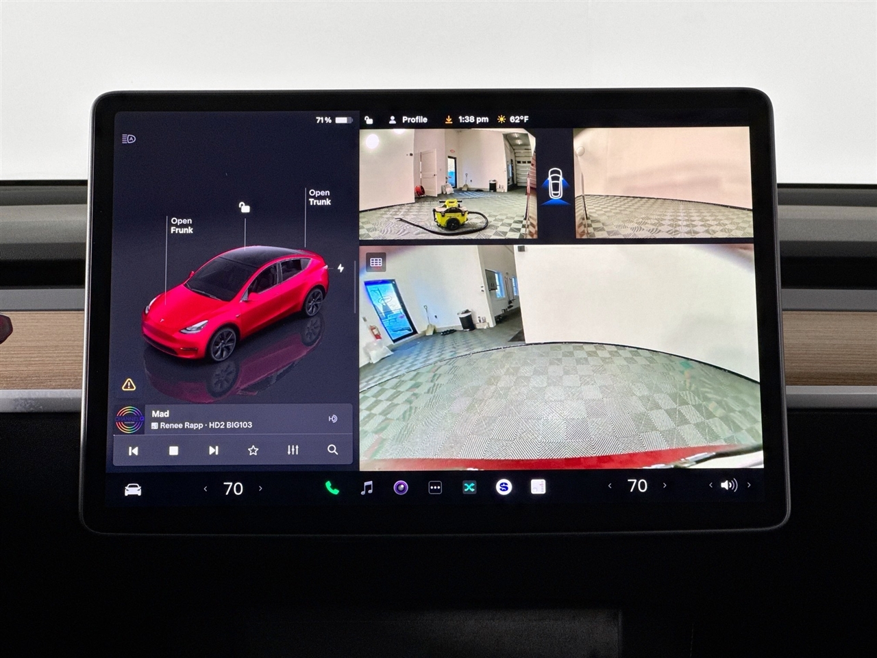 Tesla Model Y Long Range AWD *Ltd Avail* 2025