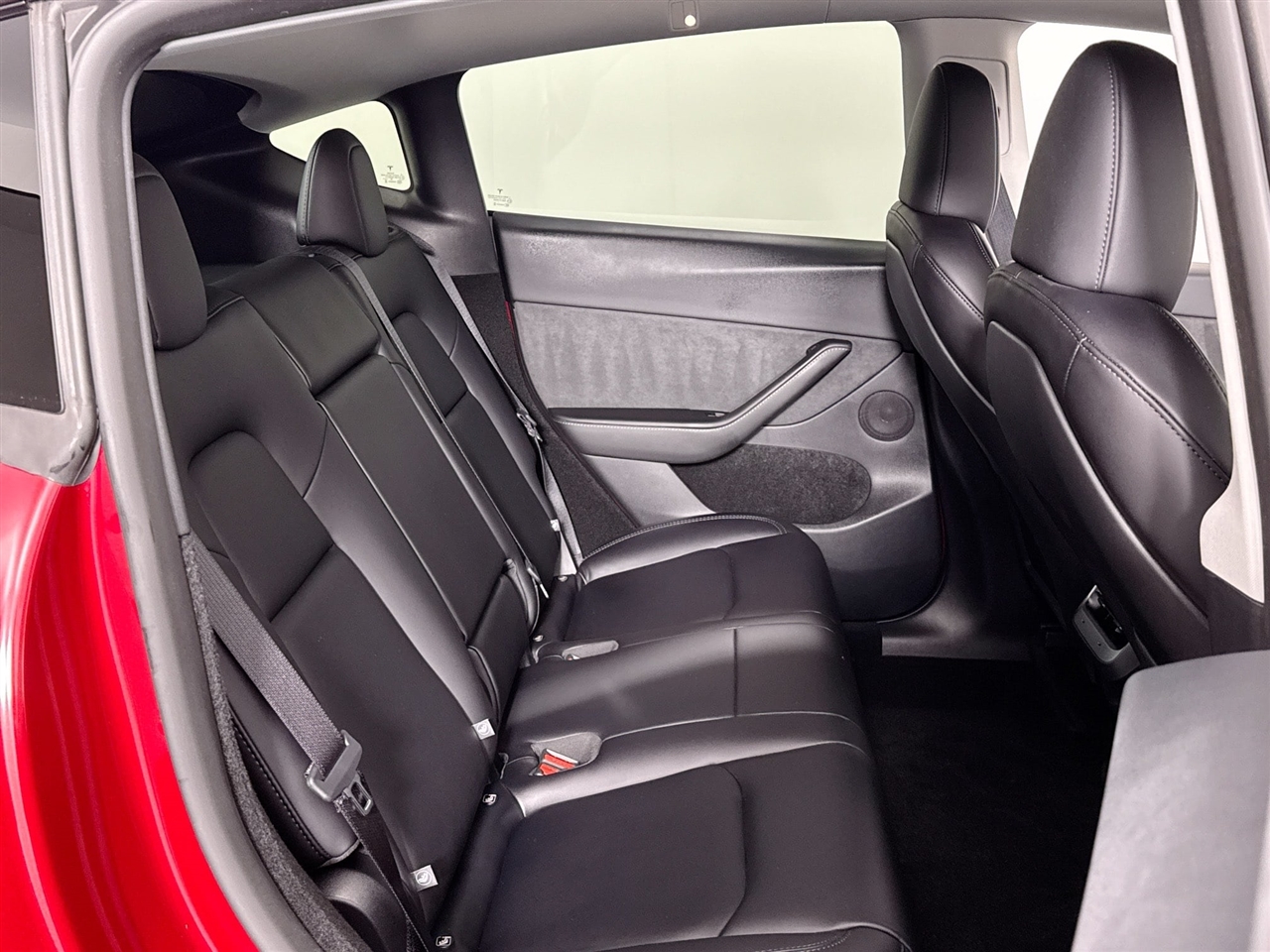 Tesla Model Y Long Range AWD *Ltd Avail* 2025