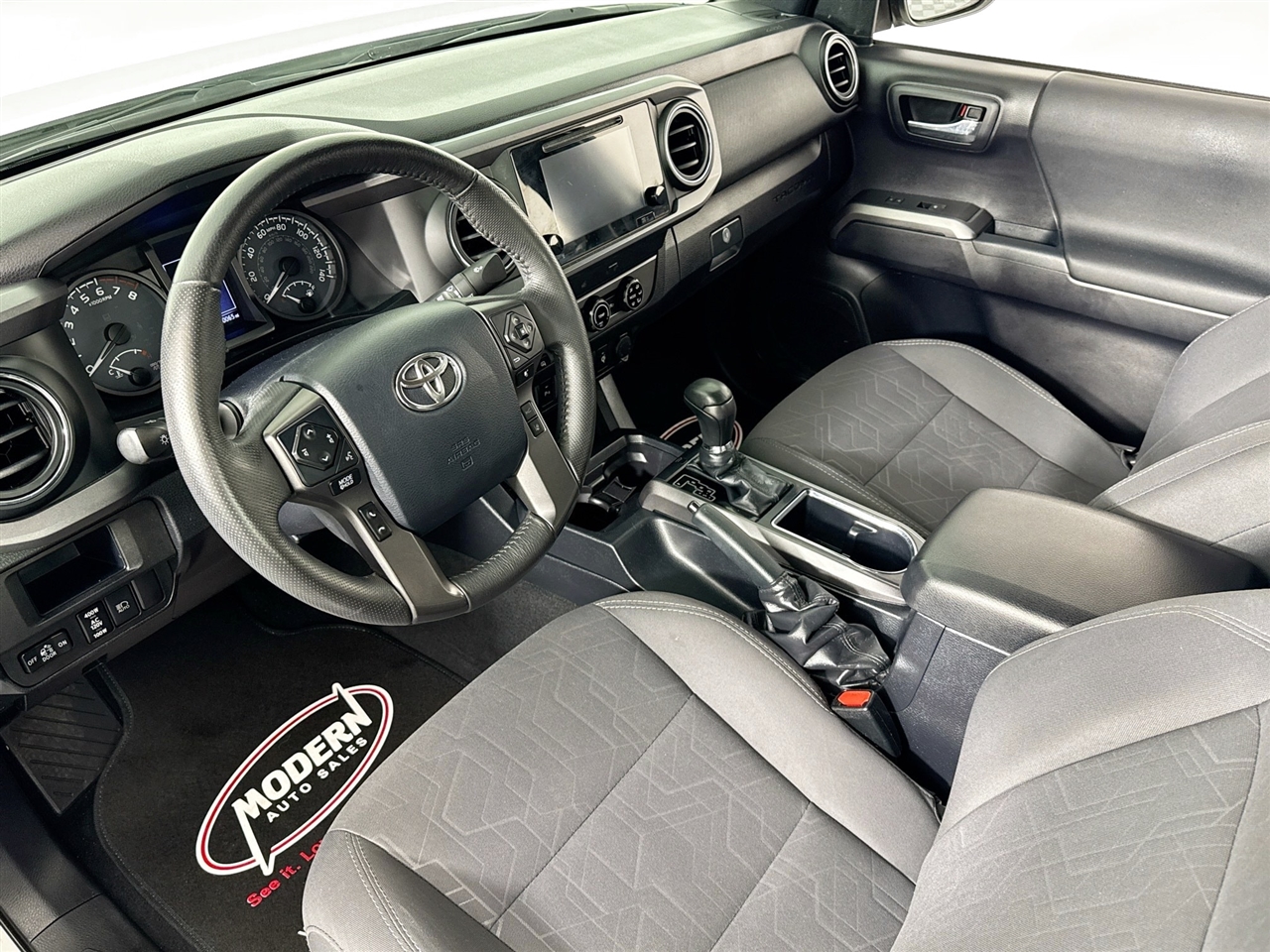 Toyota Tacoma TRD Off Road Double Cab 5' Bed V6 4x4 MT (Natl) 2018